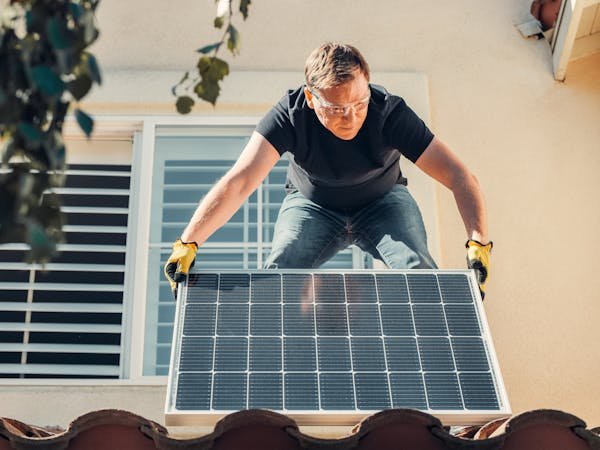 Panneau solaire photovoltaïque : témoignages de clients satisfaits